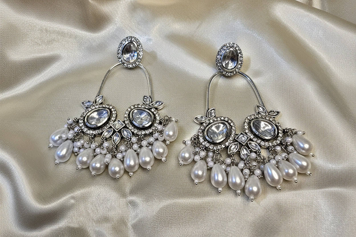 ZEENATH PEARL EARRINGS